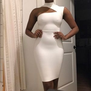 Gorgeous bandage dress!